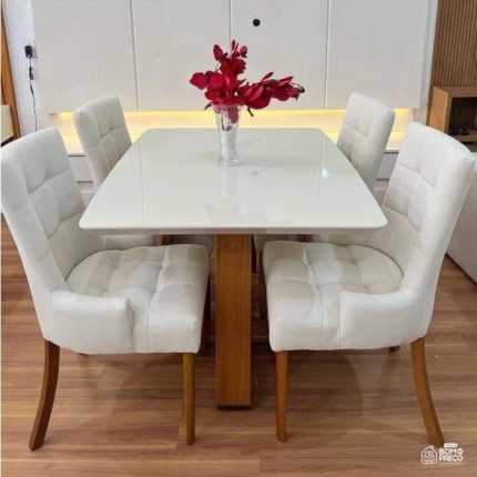 Sala de Jantar Moderna com 4 Cadeiras 1,20×0,90m – Hera Royal – Requinte Salas